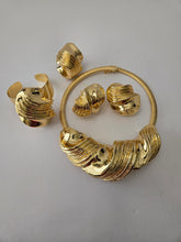 Load image into Gallery viewer, 18K Gold Plated 4 in  1  Party Set