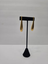 Load image into Gallery viewer, 18K Gold Plated Simple Earring