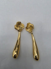 Load image into Gallery viewer, 18K Gold Plated Drop Earring