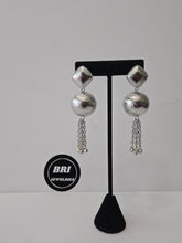 Load image into Gallery viewer, 18K White Gold Plated Drop Tessel