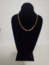 Load image into Gallery viewer, 18K Gold Plated 18" Razor Blade Design Necklace