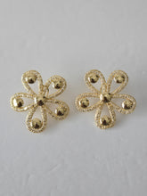 Load image into Gallery viewer, 18K Italian Gold Plated Flower Shaped Earrings