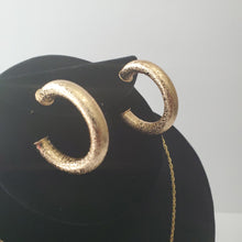 Load image into Gallery viewer, 18K GOLD PLATED CURVED HOOP EARRING AND PENDANT SET