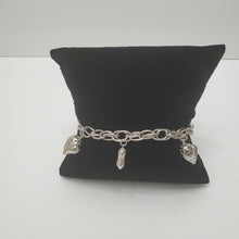 Load image into Gallery viewer, 18K WHITE GOLD PLATED HEART CHARM BRACELET