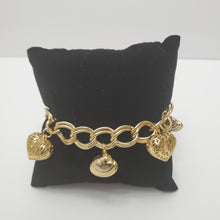 Load image into Gallery viewer, 18K GOLD PLATED HEART & SHELL CHARM BRACELET
