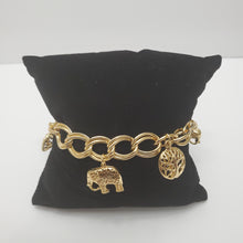 Load image into Gallery viewer, 18K GOLD PLATED HEART & SHELL CHARM BRACELET