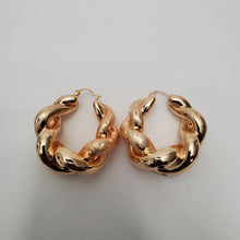 Load image into Gallery viewer, 18K ROSE GOLD PLATED TWISTED CHUNKY HOOP EARRINGS