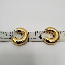 Load image into Gallery viewer, 18K GOLD PLATED CHUNKY C CURVED EARRINGS