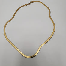 Load image into Gallery viewer, 18K GOLD PLATED STAINLESS STEEL NECKLACE