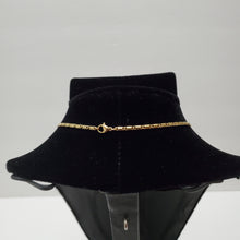 Load image into Gallery viewer, 18K GOLD PLATED STAINLESS STEEL NECKLACE & ROSE PENDANT