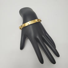 Load image into Gallery viewer, 18K GOLD PLATED STAINLESS STEEL BANGLE