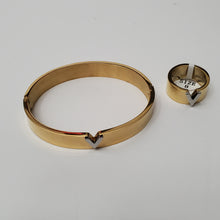 Load image into Gallery viewer, 18K GOLD PLATED STAINLESS STEEL V BANGLE WITH RING