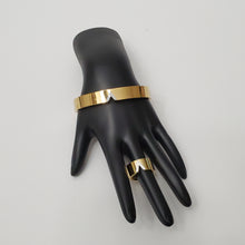 Load image into Gallery viewer, 18K GOLD PLATED STAINLESS STEEL V BANGLE WITH RING