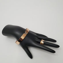 Load image into Gallery viewer, 18K ROSE GOLD PLATED STAINLESS STEEL BANGLE WITH RING