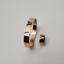 Load image into Gallery viewer, 18K ROSE GOLD PLATED STAINLESS STEEL BANGLE WITH RING