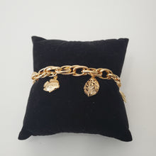 Load image into Gallery viewer, 18K GOLD PLATED FISH CHARM BRACELET