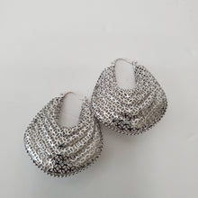 Load image into Gallery viewer, 18K GOLD PLATED CHUNKY HOOP EARRINGS