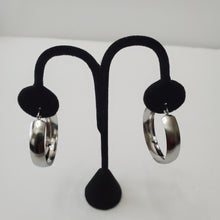Load image into Gallery viewer, SLIVER STAINLESS STEEL MED HOOP EARRINGS