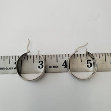 Load image into Gallery viewer, SLIVER STAINLESS STEEL SMALL HOOP EARRINGS