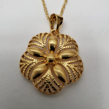 Load image into Gallery viewer, 18K GOLD PLATED CLIP EARRING NECKLACE AND PENDANT SET