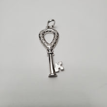 Load image into Gallery viewer, 18K ITALIAN GOLD PLATED NECKLACE AND KEY PENDEANT
