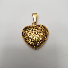 Load image into Gallery viewer, 18K GOLD PLATED STAINLESS STEEL HEART PENDANT