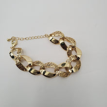 Load image into Gallery viewer, 18K GOLD PLATED LUXE WEAVE BRACELET