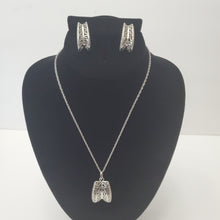 Load image into Gallery viewer, 18K ITALIAN GOLD PLATED EARRING AND PENDANT SET