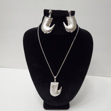 Load image into Gallery viewer, 18K ITALIAN WHITE GOLD PLATED DROP EARRING, NECKLACE AND PENDANT SET