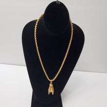 Load image into Gallery viewer, 18K GOLD PLATED FINGER PENDANT WITH TWISTED ROPE NECKLACE