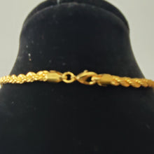 Load image into Gallery viewer, 18K BRAZILIAN GOLD PLATED CHUNKY PEPPER PENDANT WITH TWISTED ROPE NECKLACE