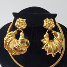 Load image into Gallery viewer, Copy of 18K GOLD PLATED BIG CHUNKY EARRING , PENDANT & CORD NECKLACE SET