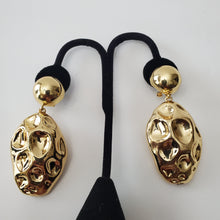 Load image into Gallery viewer, 18K BRAZILIAN GOLD PLATED CHUNKY LONG DROP OVAL EARRINGS