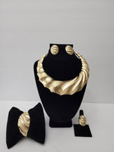 Load image into Gallery viewer, 18K GOLD PLATED EARRING, PENDANT & NECKLACE SET