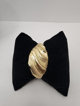 Load image into Gallery viewer, 18K GOLD PLATED EARRING, PENDANT & NECKLACE SET