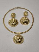 Load image into Gallery viewer, 18K GOLD PLATED EARRING, PENDANT & NECKLACE SET