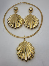 Load image into Gallery viewer, 18K GOLD PLATED EARRING, PENDANT & NECKLACE , PARTY SET