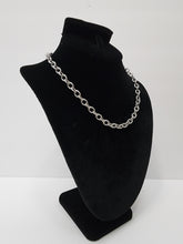 Load image into Gallery viewer, STAINLESS STEEL SLIVER CHOCKER NECKLACE