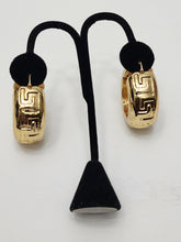 Load image into Gallery viewer, 18K Gold Plated Chunky Light Weight Hoop Earring