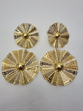 Load image into Gallery viewer, 18K Gold Plated Dangling Earring