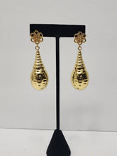 Load image into Gallery viewer, 18K Gold Plated Tear Drop Earring