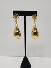 Load image into Gallery viewer, 18K Gold Plated Tear Drop Earring