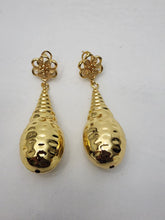 Load image into Gallery viewer, 18K Gold Plated Tear Drop Earring