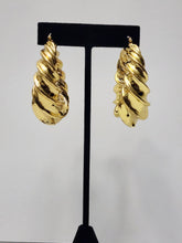 Load image into Gallery viewer, 18K Gold Plated Chunky Twisted Earring