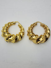 Load image into Gallery viewer, 18K Gold Plated Chunky Twisted Earring