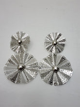 Load image into Gallery viewer, 18K White Gold Plated Drop Earring