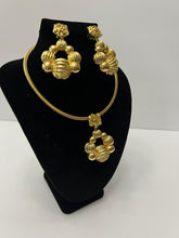 Load image into Gallery viewer, 18K GOLD PLATED PARTY EARRING, CORD NECKLACE & PENDANT SET