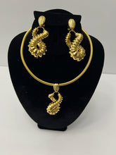 Load image into Gallery viewer, 18K GOLD PLATED PARTY CHUNKY TWISTED HOOP EARRING, CORD NECKLACE & PENDANT SET
