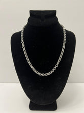 Load image into Gallery viewer, 18K WHITE GOLD PLATED CHAIN NECKLACE