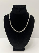 Load image into Gallery viewer, 18K WHITE GOLD PLATED TWISTED CHOCKER NECKLACE